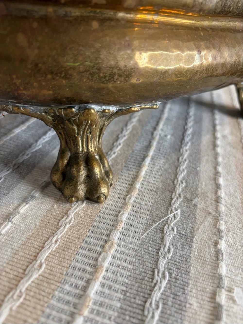 Hammered Embossed Brass Clawfoot Planter Jardinière Ornate Centerpiece 1800s
